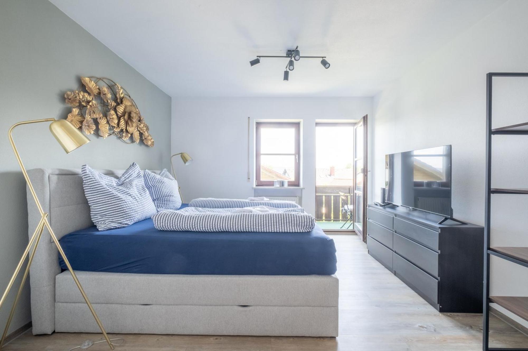 Gemuetliches Wohlfuehl-Apartment Mit Perfektem Seeblick Diessen am Ammersee Bagian luar foto